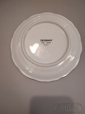Tienshan Rose Y.S Rose With Gold Trim 6.75" Salad Plate - Thumbnail 2