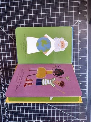 My First Book of Prayers: Jesus Hesr My Prayers by Liser M. Gaardiner. - Thumbnail 6