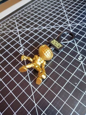 2018 Bendy and the Dark Revival EXCULSIVE Gold Keychain - Thumbnail 2