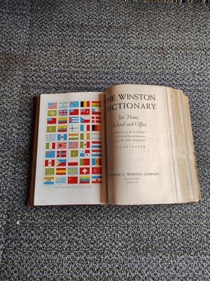 the secretary's desk book - Thumbnail 16