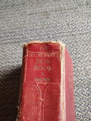 the secretary's desk book - Thumbnail 5