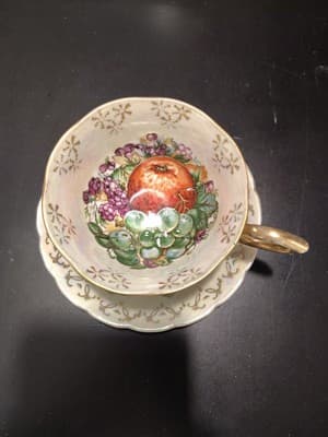 Vintage Unmarked Japan Iridescent Fruit Grape Tea Cup & Saucer - Thumbnail 2