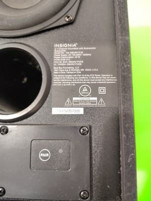 INSIGNIA NS-SBAR21F20 (10V007000) Soundbar Subwoofer Remote And Cables Included - Thumbnail 14