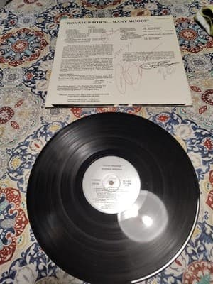 Ronnie Brown: Many Moods VINYL LP ALBUM IF I WERE A BELL, AUTOGRAPHED - Thumbnail 2