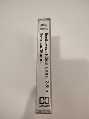 Beethoven Piano Concertos 2 & 4 - Thumbnail 3