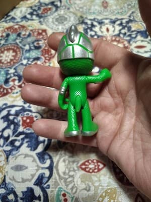 PJ Masks Green Gekko Figure Small - Thumbnail 2