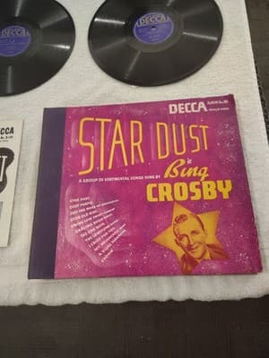 BING CROSBY ALBUM WITH 6 VINYLS 2374,3541,1794,18597,23954,18424 - Thumbnail 2