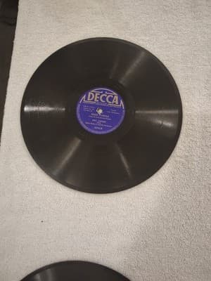 BING CROSBY ALBUM WITH 6 VINYLS 2374,3541,1794,18597,23954,18424 - Thumbnail 15