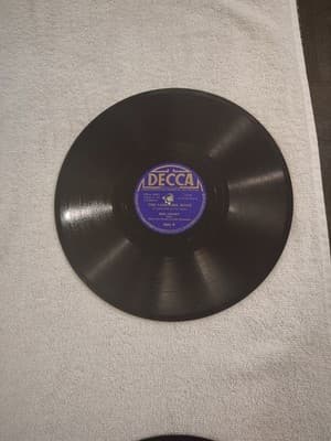BING CROSBY ALBUM WITH 6 VINYLS 2374,3541,1794,18597,23954,18424 - Thumbnail 8