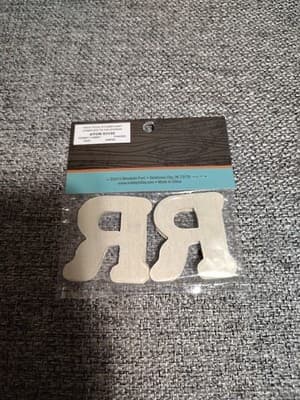 Hobby Lobby Woodpile 1.75” Wood Letters (4 Pieces Of Letter R) Still Sealed New - Thumbnail 2