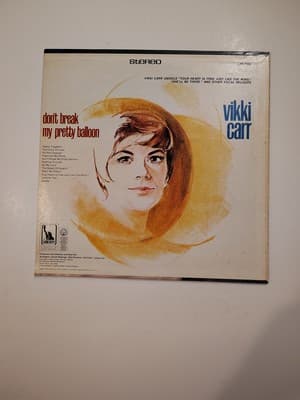 Vikki Carr Don't Break My Pretty Balloon LP Vinyl Record Album LST-7565 - Thumbnail 2