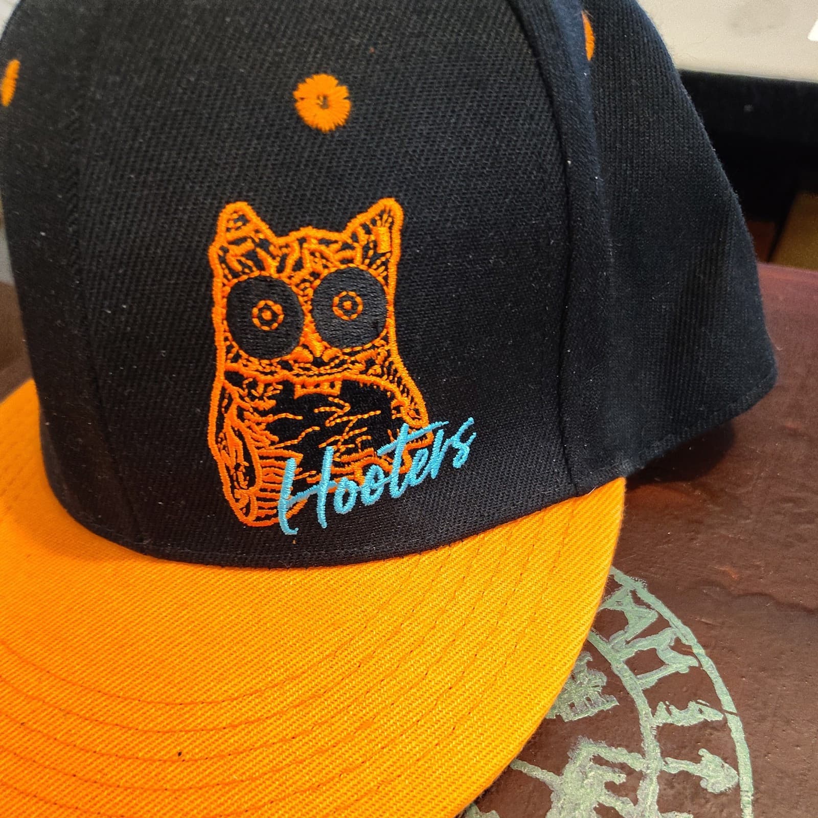 Hooters Hat Cap Snapback Hooters Restaurant Bar (H2) - Thumbnail 2