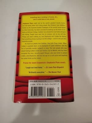 Tricky Twenty-Two: A Stephanie Plum Nove- 0345542975, Janet Evanovich, paperback - Thumbnail 2