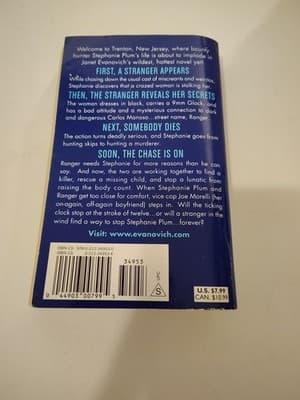 Stephanie Plum Novels Ser.: Twelve Sharp by Janet Evanovich (2007, Mass Market) - Thumbnail 2