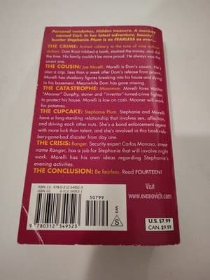 Fearless Fourteen; Stephanie Plum Nov- 9780312349523, paperback, Janet Evanovich - Thumbnail 2