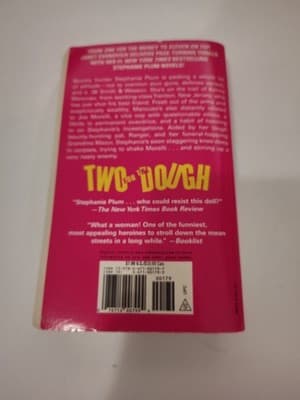Two for the Dough by Janet Evanovich (1996, Mass Market) - Thumbnail 2