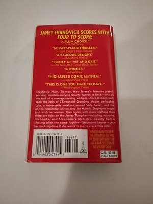 New Janet Evanovich: Stephanie Plum Four to Score Book Novel - Thumbnail 2