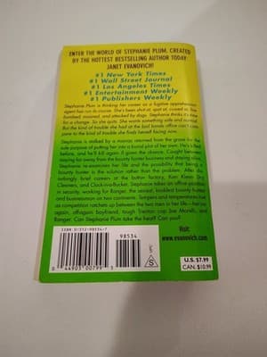 Stephanie Plum Novels Ser.: Eleven on Top by Janet Evanovich (2006, Mass Market) - Thumbnail 2