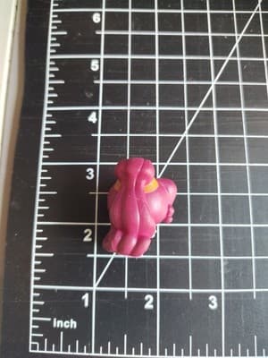 Meg (Rare) - Series 8 - Disney Doorables - Thumbnail 2