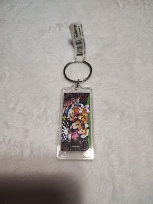 Disney Mickey Minnie Mouse Donald Daisy Duck Goofy Pluto Friends Flag Keychain - Thumbnail 2