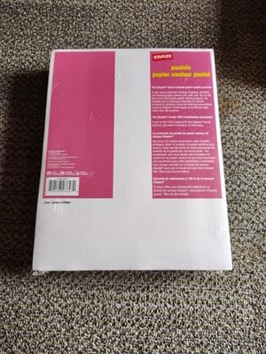 1 Reams (400 sheets/ream) Staples Pastels paper 8.5"x11" canary pink blue green - Thumbnail 2