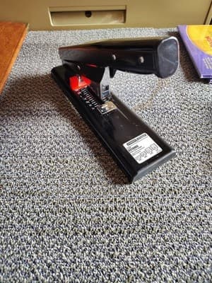 Stanley Bostich 130-Sheet Heavy Duty Stapler, Black - Thumbnail 3