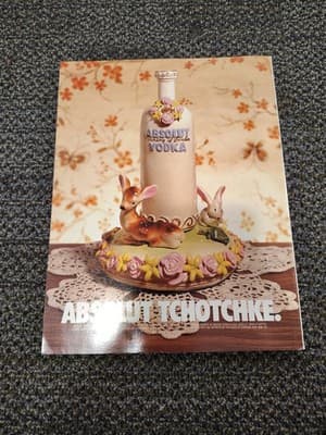 TRADITIONAL HOME MAGAZINE September 2000 Statements Of Style Alive With Color - Thumbnail 2