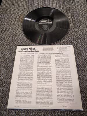 LP--SHERRILL MILNES--GREAT SCENES FROM ITALIAN OPERA Excellent #250 - Thumbnail 2