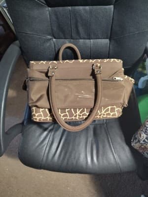 Giraffe print organizer with many Pockets and spaces to store Baby Items, Crafts - Thumbnail 3