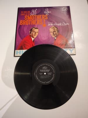SMOTHERS BROTHERS AT THE PURPLE ONION MG-20611 LP VINYL RECORD - Thumbnail 3