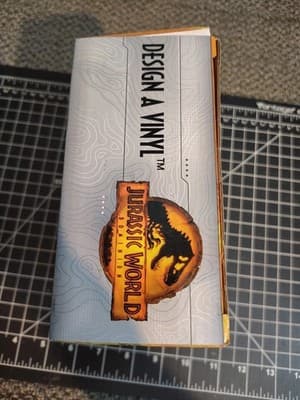 Jurassic World Dominion Design a Vinyl Paint Dinosaur Figure 2022 - Thumbnail 4