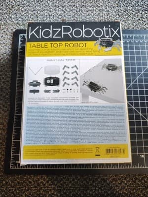 New Sealed KidzRobotix Table Top Robot Crab Kit – STEAM Build Toy Ages 8+ - Thumbnail 2