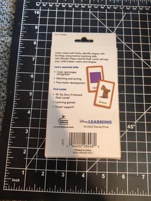 Toy Story 4 Colors and Shapes Flashcards 54 Learning Cards Brand NEW - Thumbnail 2