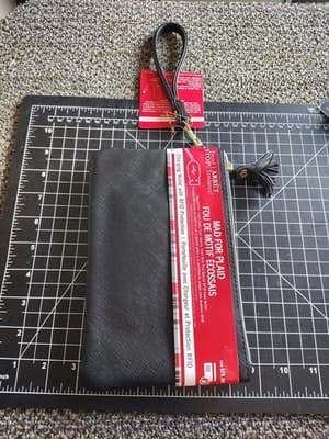 Portable Phone Charger Wallet - Thumbnail 3