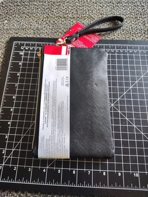 Portable Phone Charger Wallet - Thumbnail 4