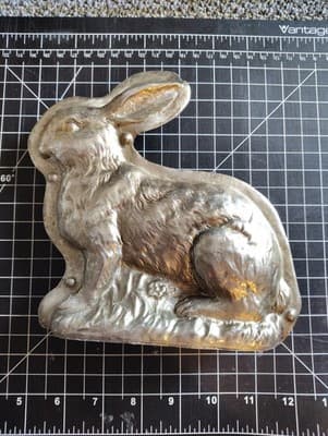 Primitive Vintage Style Easter Faux Bunny Rabbit Mold Figurine Tabletop Decor - Thumbnail 2