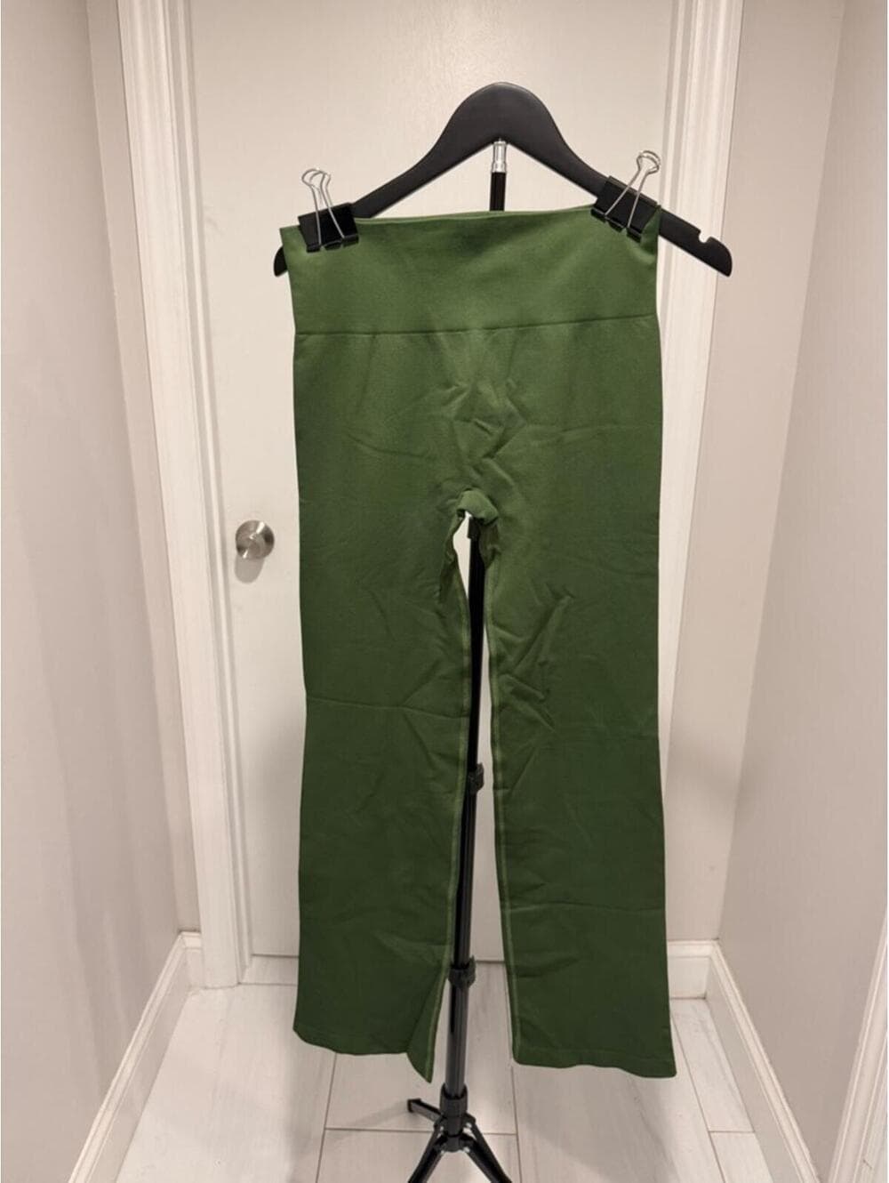 TIKTOK VIRAL OQQ Ribbed High-Waist Flare Leg Pants – Olive & Black - Thumbnail 5