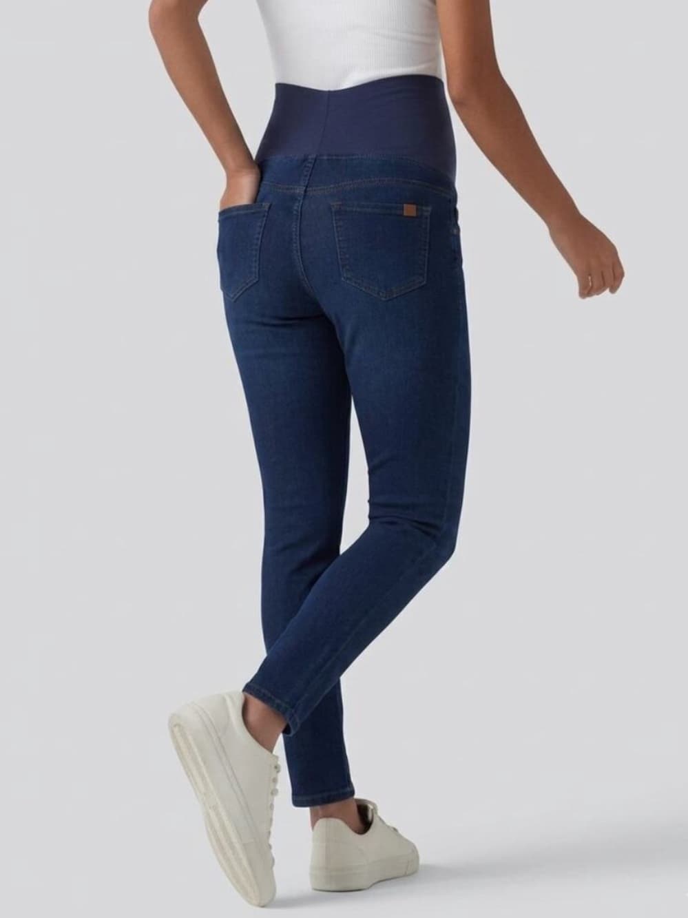 Halara Flex™ Super High Waisted Skinny 7/8 Casual Maternity Jeans with Pockets - Thumbnail 2