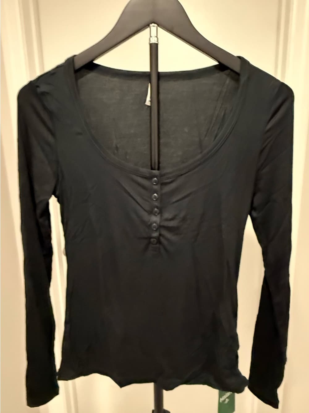 Halara Ribbed Henley Neck Long Sleeve Slim Casual T-Shirt - Thumbnail 2