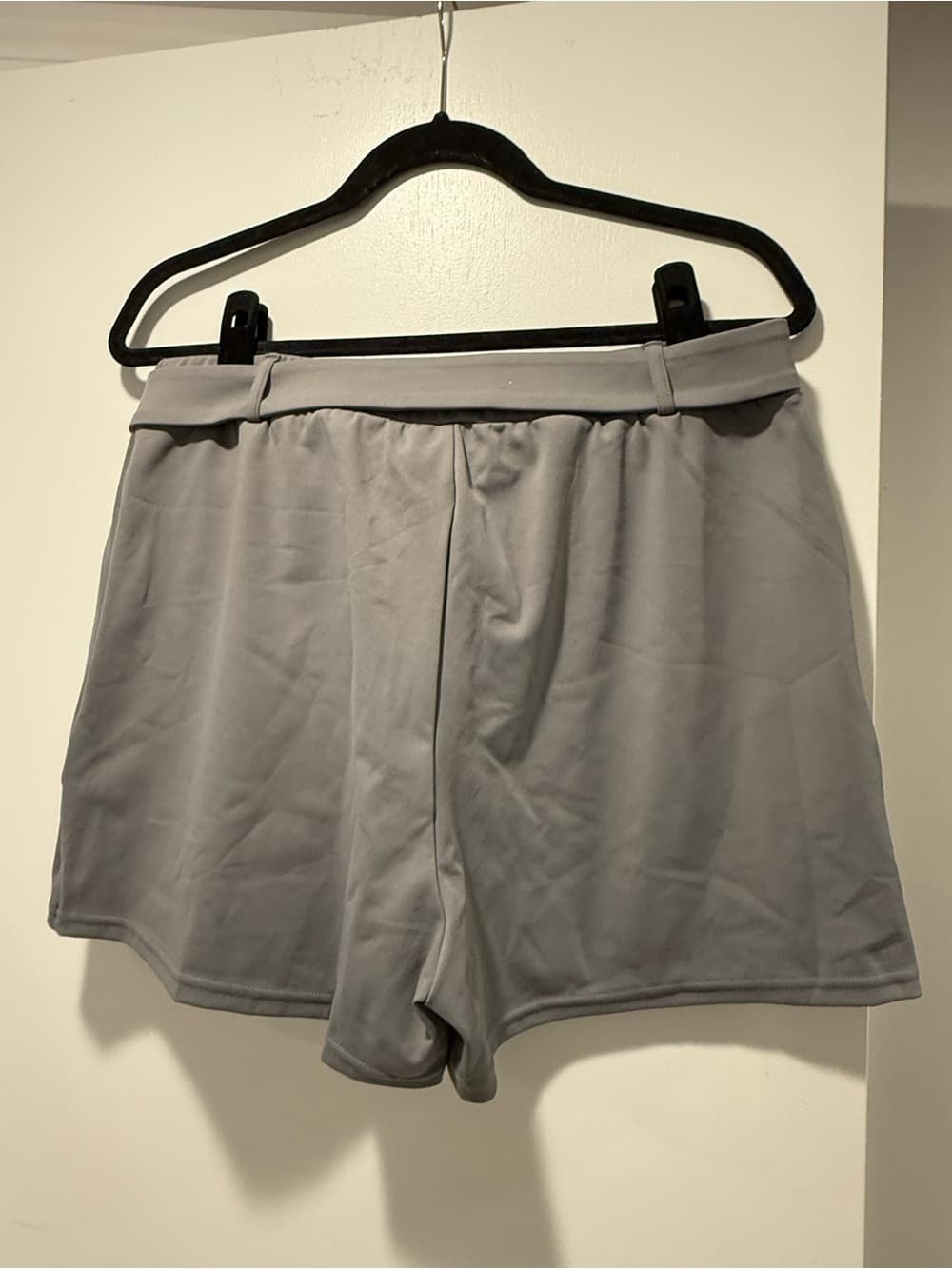 HALARA High Waisted Belted Flap Pocket Mini Cargo Skort - Thumbnail 6
