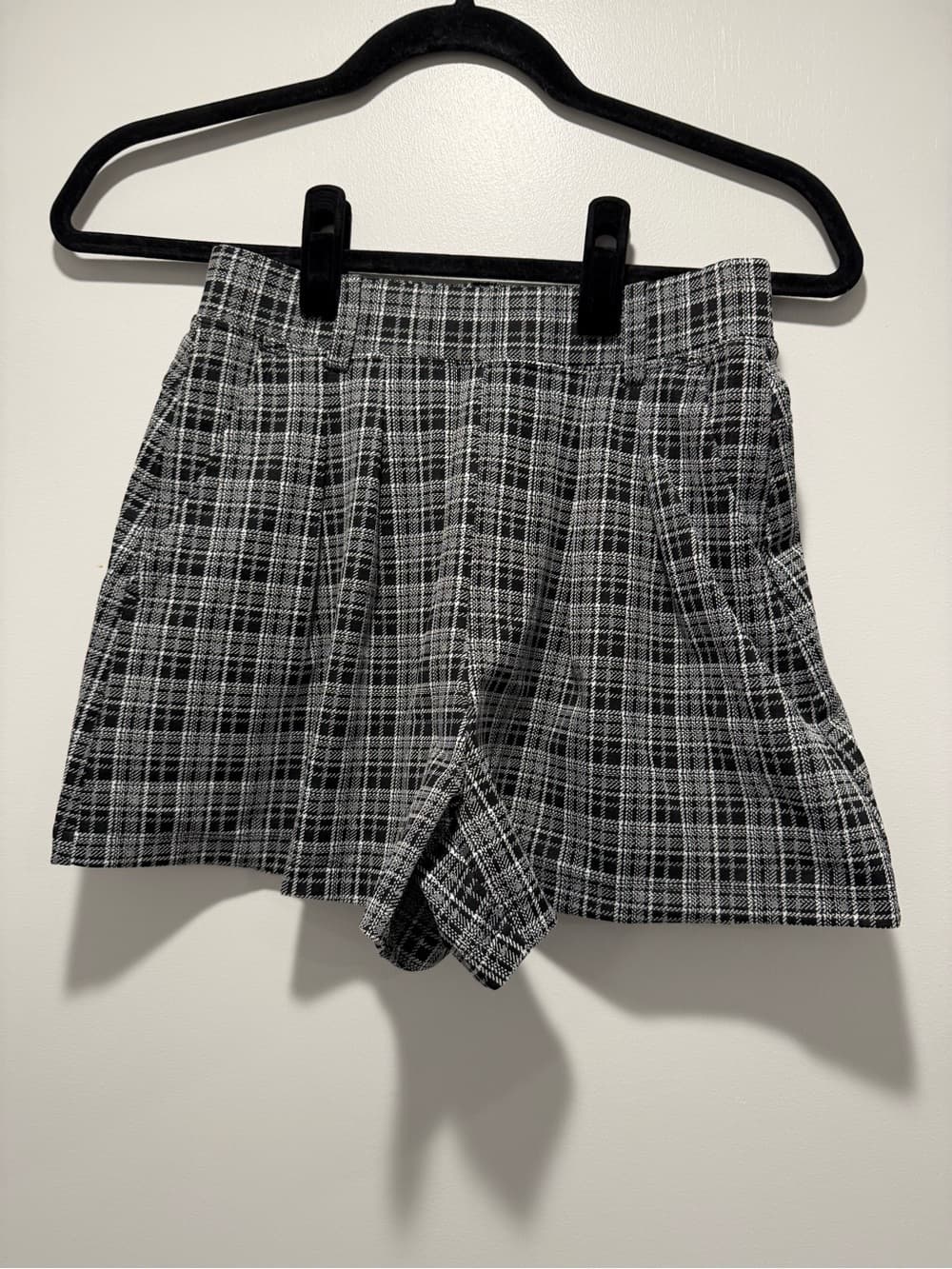 Halara High Waisted Pleated Plaid Shorts