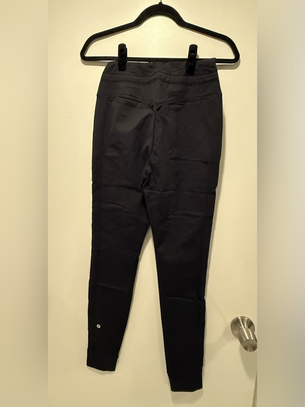 Halara SoftlyZero™ Plush High Waisted Drawstring Pocket Plain Full Length Jogger - Thumbnail 4