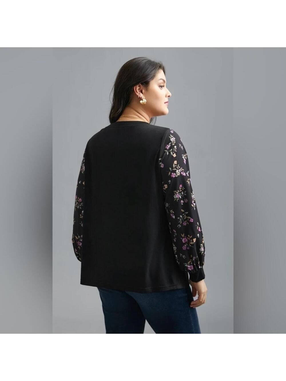 BloomChic Floral Sleeve Black Top - Thumbnail 2