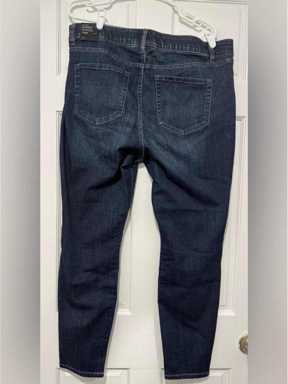 Lane Bryant Mid Rise Venezia Skinny Jeans - Thumbnail 2
