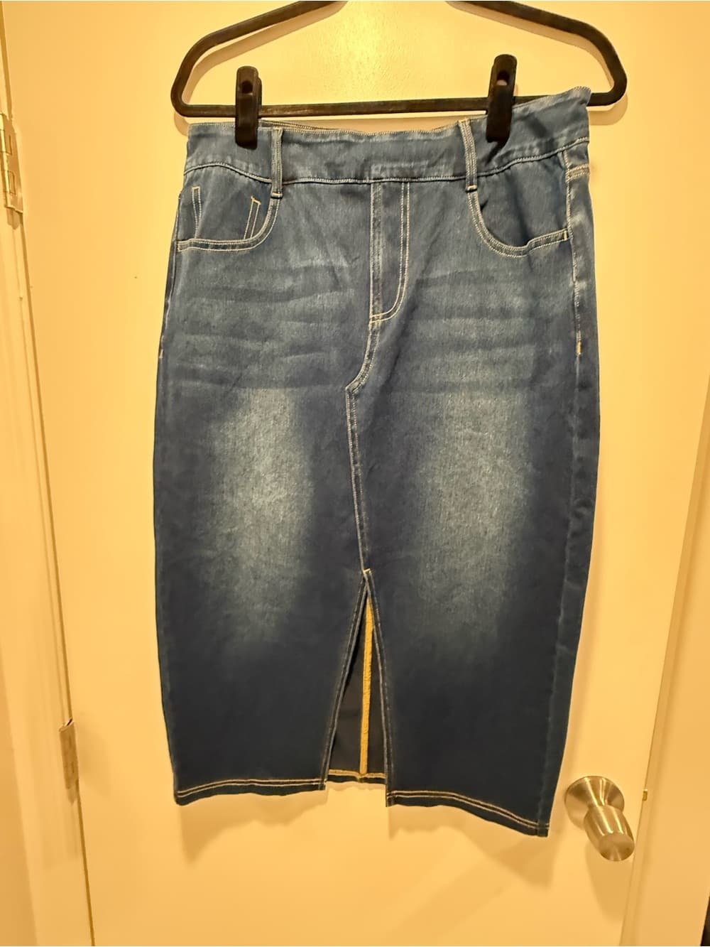 Halara Flex™ High Waisted Pockets Bodycon Washed Denim Casual Midi - Thumbnail 3
