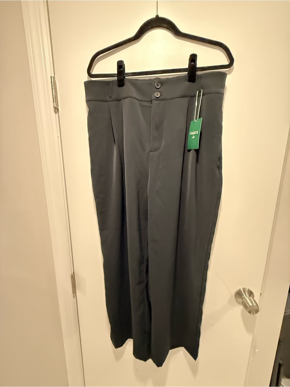 Halara Flex™ High Waisted Pocket Shirred Straight Leg Work - Thumbnail 2