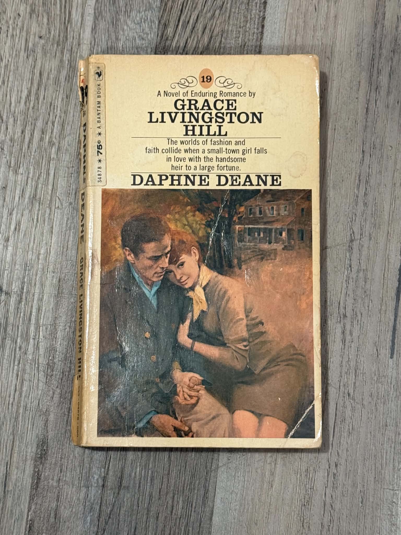 Daphne Deane by Grace Livingston Hill Paperback