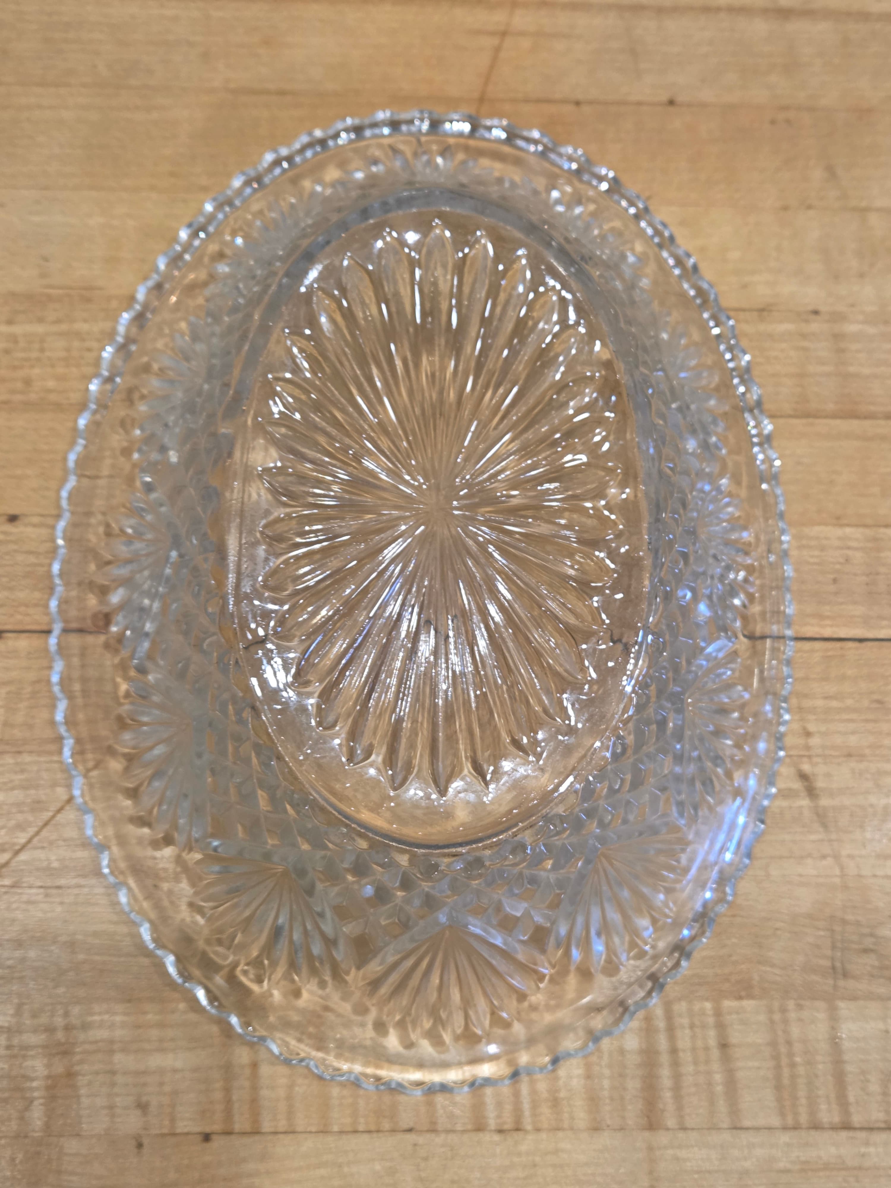 Vintage Heisey Glass Pineapple and Fan 9 Inch Oval Berry Serving Bowl - Thumbnail 2