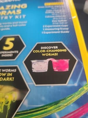 National Geographic STEM Amazing Worms Chemistry Kit, Make Gooey Glowing Worms - Thumbnail 7