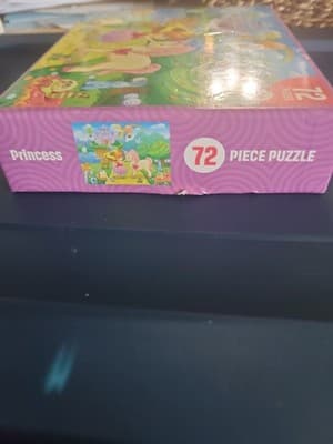 Homeworthy Princess 72-Piece Interlocking Cardboard Jigsaw Puzzle Ages 4+ - Thumbnail 3